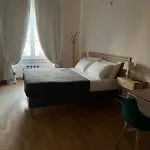 You'rhomesuite Διαμέρισμα *
