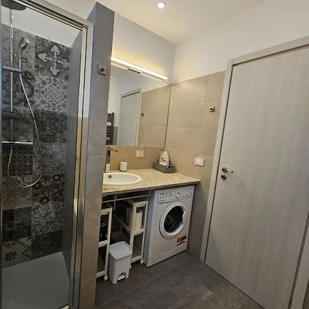 You'rhomesuite Apartment *